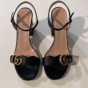 SOLD!! Gucci Leather mid-heel sandal
